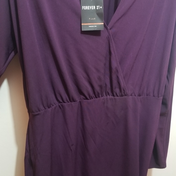 Forever 21 Plus - Picture 5 of 8